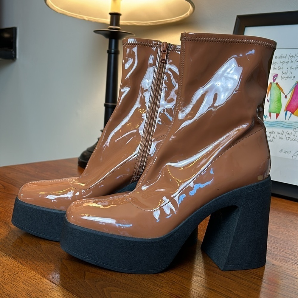 KATY PERRY Heightten Stretch Bootie Patent Platform Zip Chunky Butterscotch 9M - Picture 3 of 13